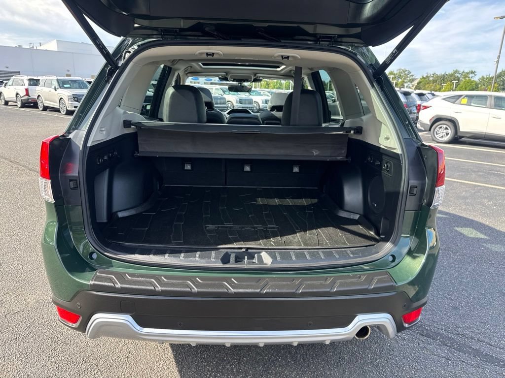 Used 2023 Subaru Forester Touring AWD/4WD image 9