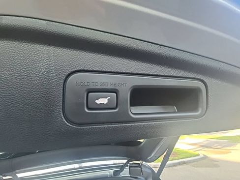 Certified 2024 Acura MDX w/ Technology Package FWD image 36