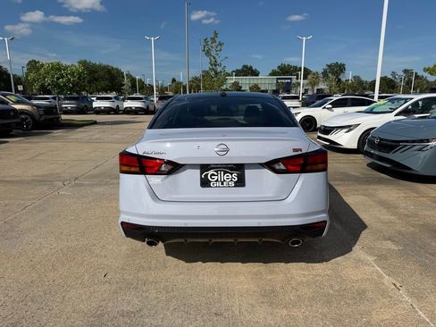 New 2026 Nissan Altima 2.5 SR FWD image 4