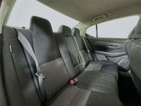 Used 2021 Nissan Sentra SV image 25