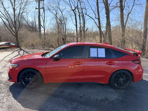 Used 2023 Honda Civic Sport image 6
