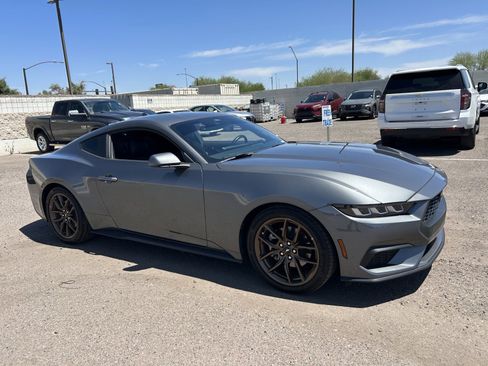 Used 2024 Ford Mustang Premium image 6