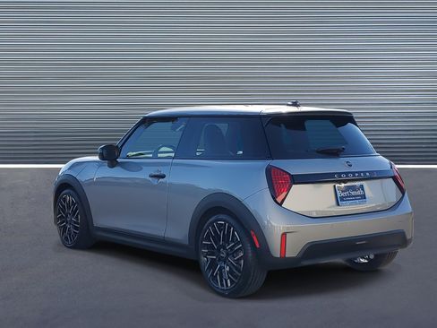 Used 2025 MINI Cooper S image 4