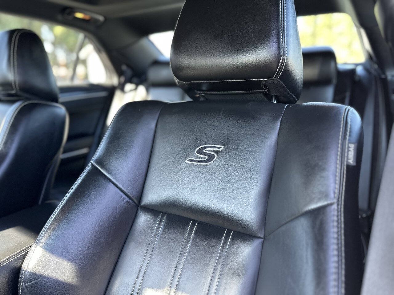 Used 2020 Chrysler 300 S w/ S Model Appearance Package RWD image 17