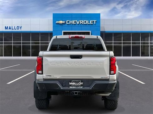 Used 2026 Chevrolet Colorado ZR2 w/ Technology Package image 3