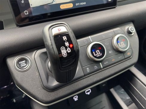 Used 2021 Land Rover Defender 90 X-Dynamic S image 57