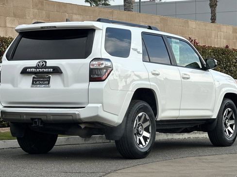 Used 2019 Toyota 4Runner TRD Off-Road Premium image 4
