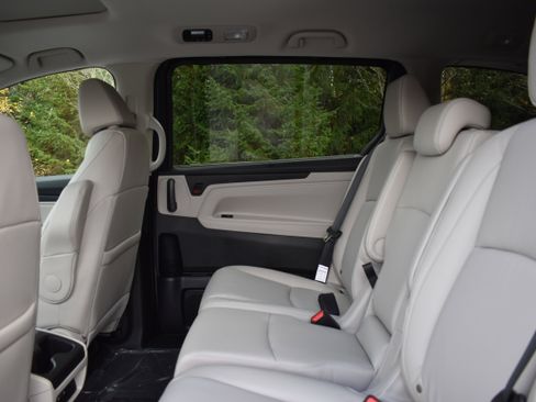 New 2026 Honda Odyssey Elite image 14