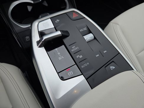 New 2026 BMW X1 xDrive28i w/ Technology Package image 11