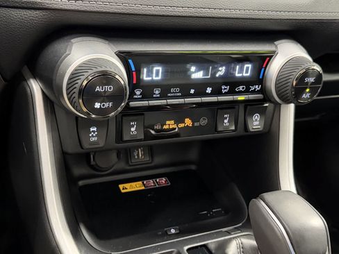 Used 2025 Toyota RAV4 XLE Premium w/ Weather Package AWD/4WD image 22