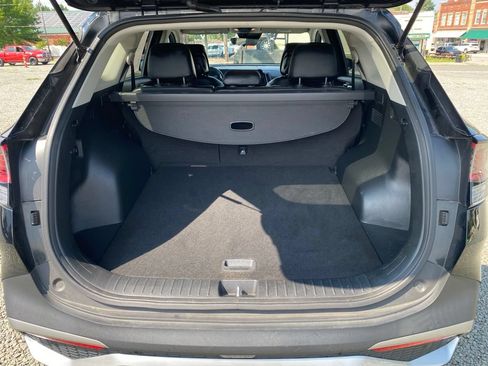Used 2023 Kia Sportage EX FWD image 17