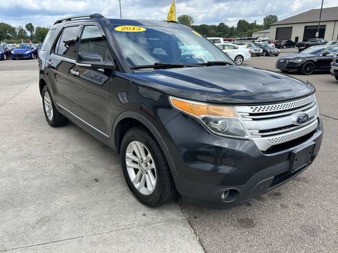Used 2013 Ford Explorer XLT AWD/4WD image 3