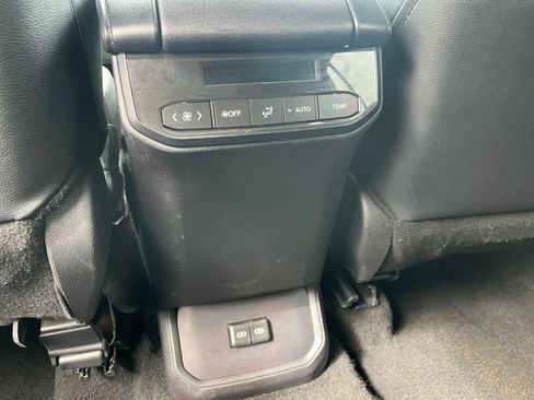 Used 2025 Toyota Highlander XSE AWD/4WD image 20