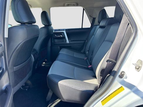 Used 2024 Toyota 4Runner SR5 Premium image 28