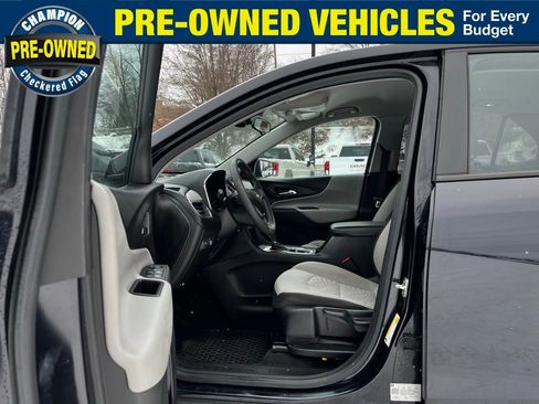 Used 2020 Chevrolet Equinox LS image 19