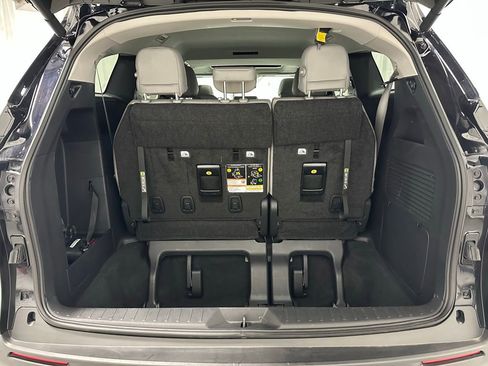 Used 2025 Toyota Sienna XLE image 52