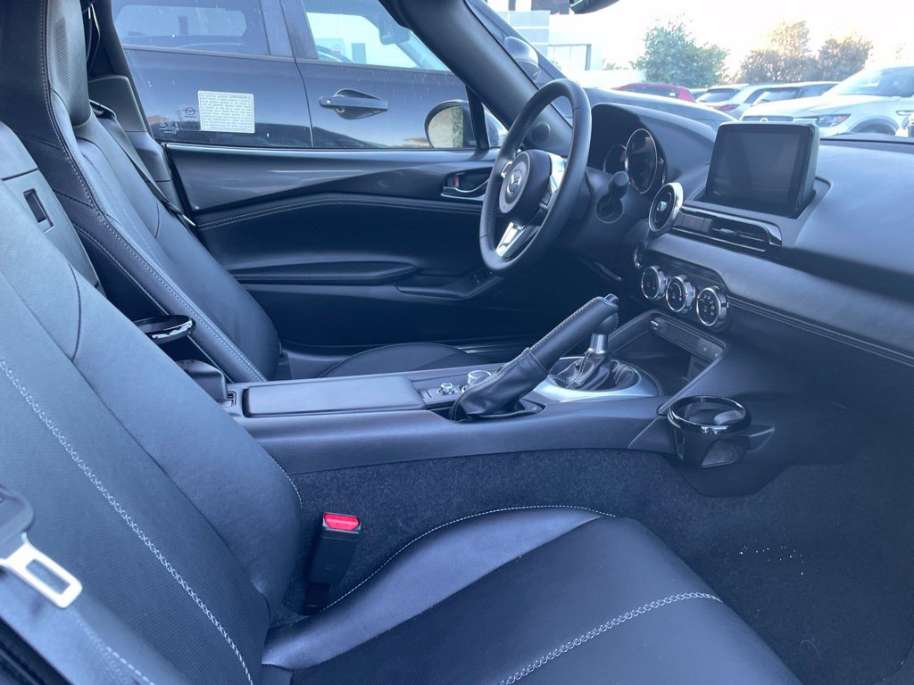 Used 2021 MAZDA MX-5 Miata RF Grand Touring RWD image 12