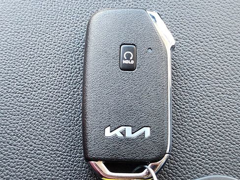 Certified 2024 Kia Sportage EX AWD/4WD image 29
