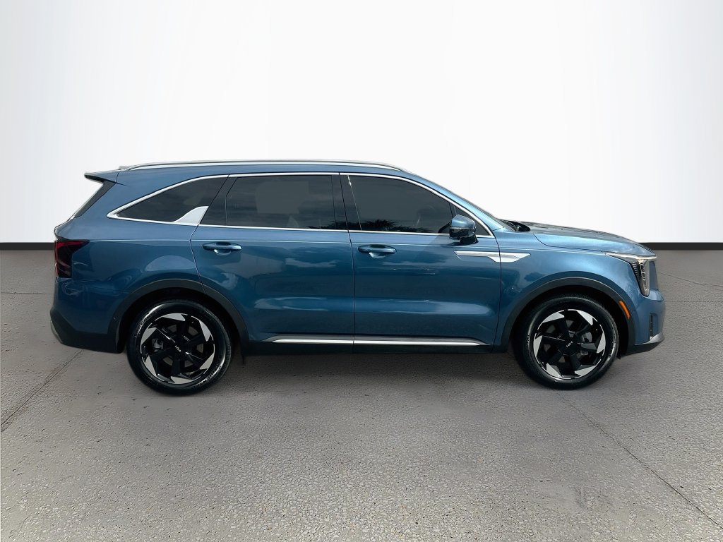 Certified 2025 Kia Sorento SX Prestige AWD/4WD image 8
