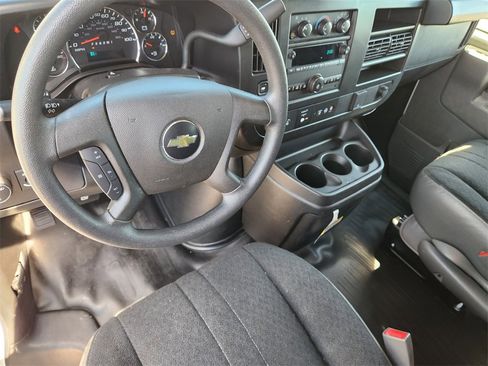 Used 2024 Chevrolet Express 2500 w/ Driver Convenience Package image 25