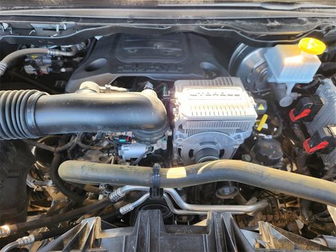 Used 2022 RAM 1500 Laramie w/ Laramie Southwest Edition image 30