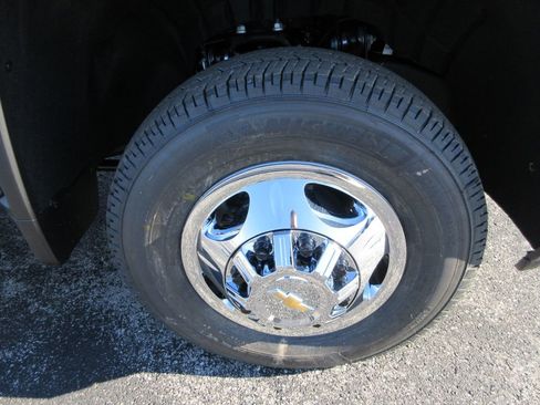 New 2026 Chevrolet Silverado 3500 LT w/ Convenience Package image 9