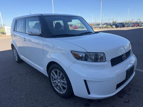 Used 2010 Scion xB image 7