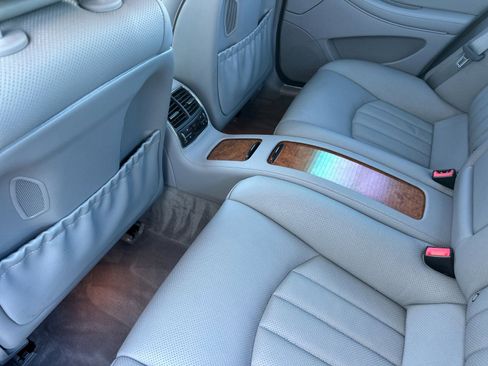 Used 2006 Mercedes-Benz CLS 500 image 12