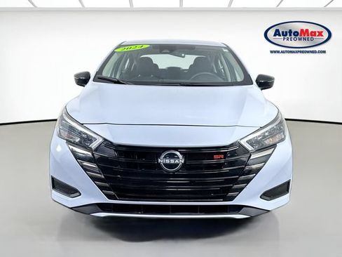 Used 2024 Nissan Versa SR FWD image 2
