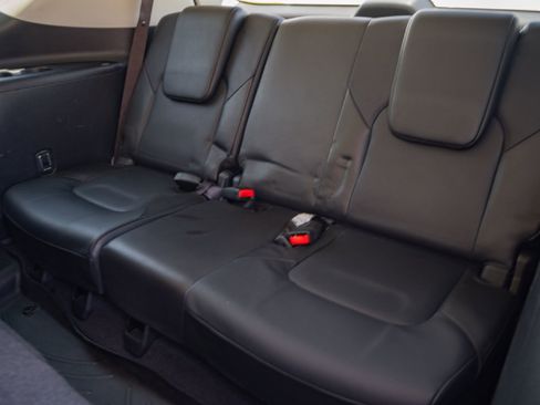 Used 2019 Nissan Armada Platinum AWD/4WD image 29