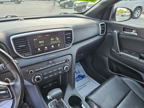 Used 2020 Kia Sportage S w/ S FWD Sunroof Package image 15