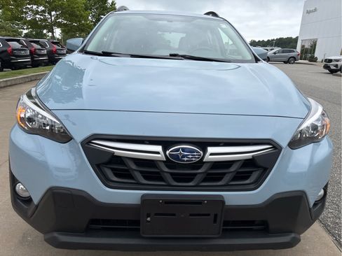 Used 2023 Subaru Crosstrek 2.0i Premium AWD/4WD image 3