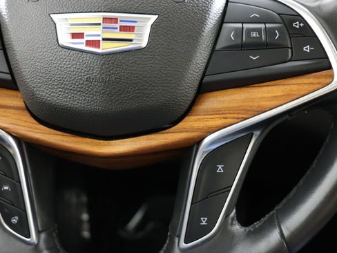 Used 2017 Cadillac XT5 Platinum image 27