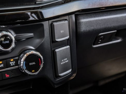 Used 2024 Ford F250 Lariat w/ Lariat Ultimate Package AWD/4WD image 65