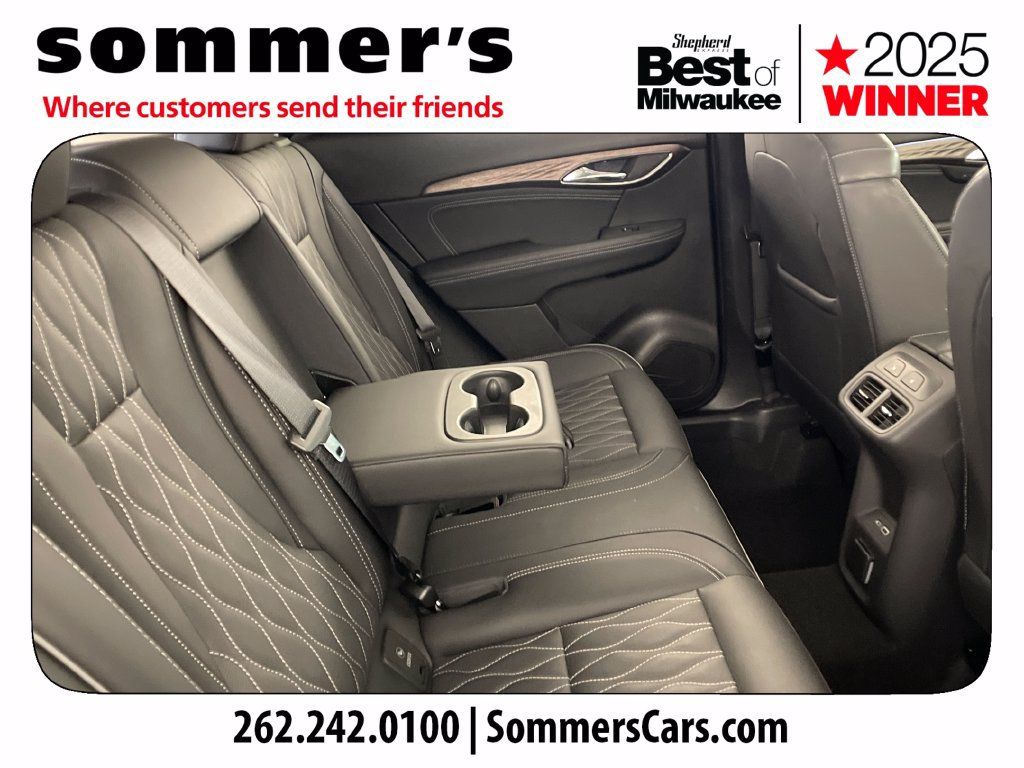 Used 2022 Buick Envision Avenir w/ Technology Package II AWD/4WD image 27