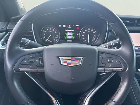 Certified 2022 Cadillac XT6 Premium Luxury w/ Technology Package image 23