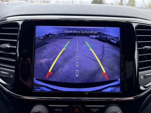 Used 2020 Jeep Grand Cherokee Altitude image 20