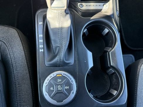 Certified 2025 Ford Bronco Big Bend image 19