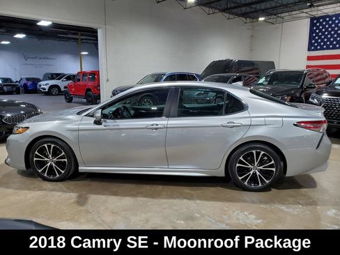 Used 2018 Toyota Camry SE w/ Audio Package FWD image 12