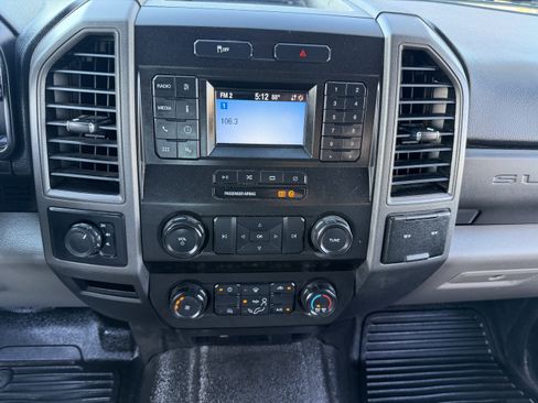 Used 2020 Ford F250 XL w/ Power Equipment Group image 30