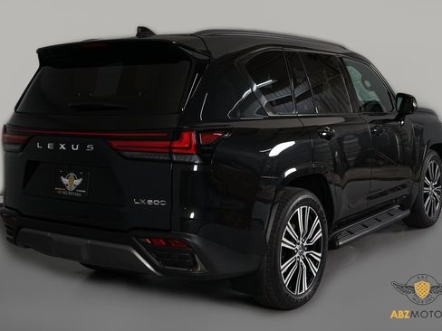 Used 2026 Lexus LX 600 4WD w/ Luxury Package image 6