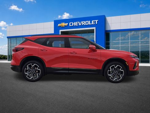 Certified 2022 Chevrolet Blazer RS w/ Enhanced Convenience Package FWD image 7