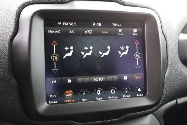 Used 2023 Jeep Renegade Trailhawk AWD/4WD image 28