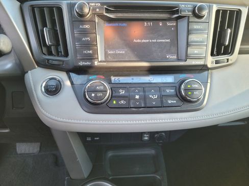 Used 2018 Toyota RAV4 XLE image 22