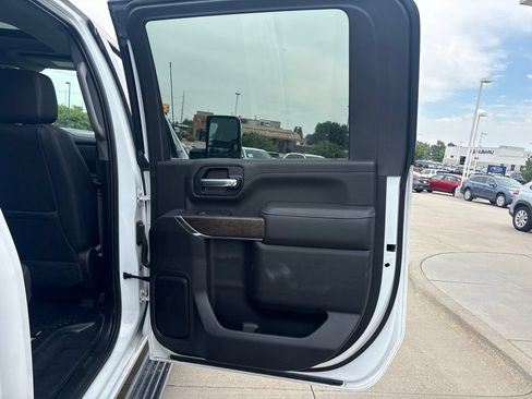 Used 2023 GMC Sierra 2500 Denali w/ Denali Ultimate Package AWD/4WD image 32