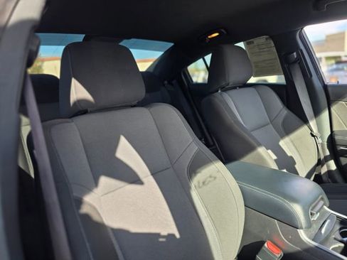 Used 2022 Dodge Charger SXT image 11