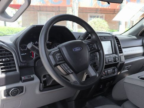 Used 2021 Ford F550 2WD Crew Cab Super Duty image 24