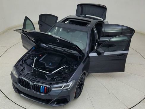 Used 2023 BMW 530i w/ M Sport Package image 84