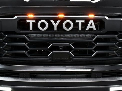 Used 2025 Toyota Sequoia TRD Pro AWD/4WD image 80