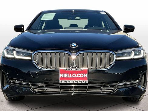 Used 2022 BMW 530i xDrive w/ Premium Package image 3